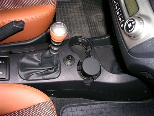 Sportage "R"-el�l, 2004-t�l