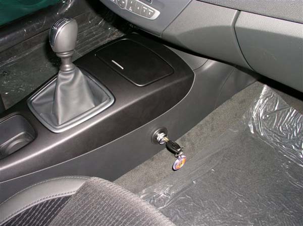 Laguna III. 6 seb., 2007-t�l