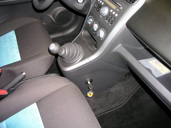 suzuki_splash v�lt�z�r