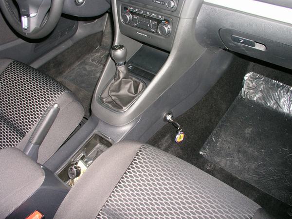 GOLF  6 sebess�ges v�lt�z�r