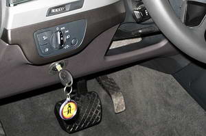 Audi A7 korm�nyz�r beszerel�s