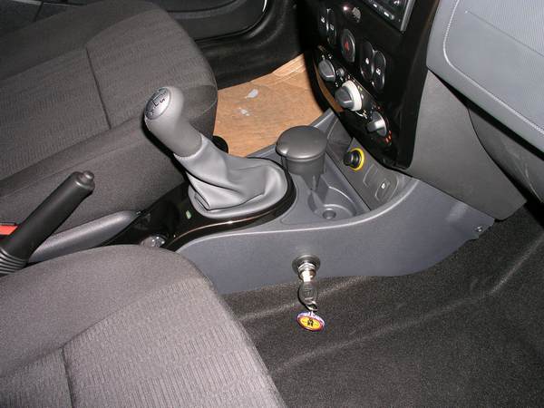 Dacia Duster v�lt�z�r 