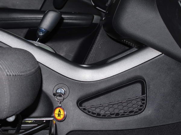 Bear-lock v�lt�z�r: Dodge Journey Aut. v�lt�z�r szerel�s