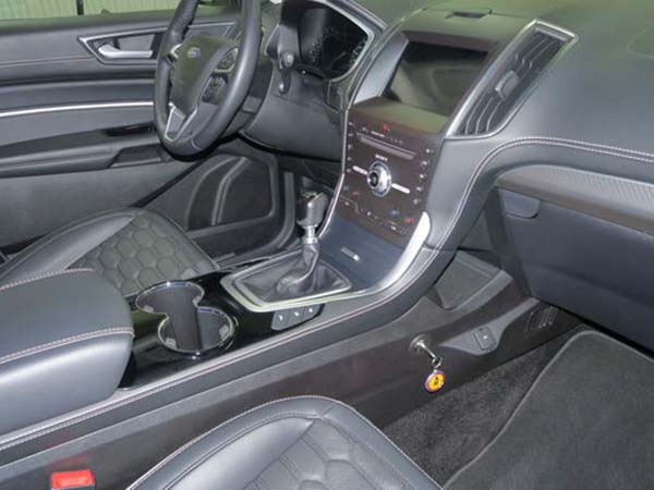 Ford Edge 6 seb., 2020-t�l v�lt�z�r beszerel�s