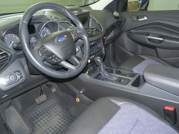 Ford Escape III. v�lt�z�r szerel�s