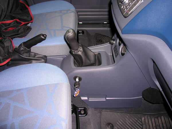 Ford Transit Connect v�lt�z�r