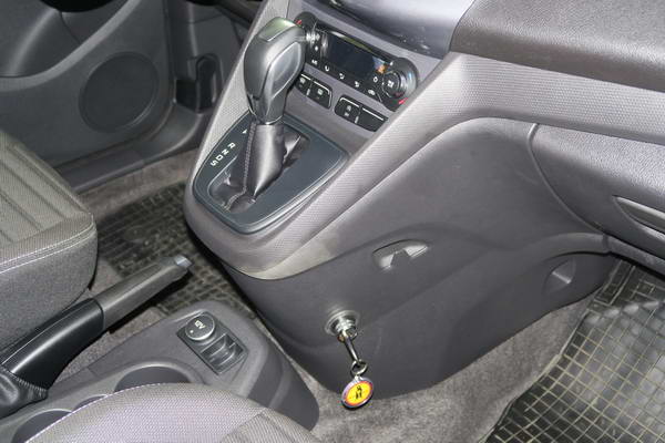 Ford Transit & Tourneo Connect II. Aut. v�lt�z�r beszerel�s
