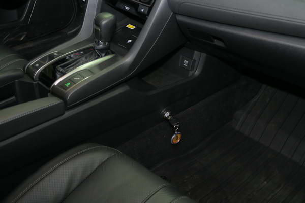 Civic X, Automata 5D v�lt�z�r beszerel�s