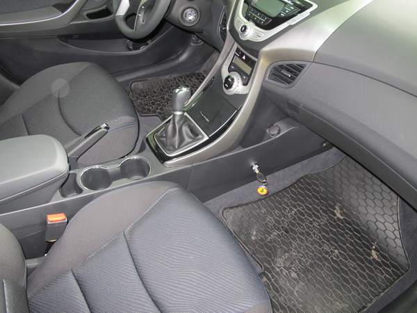 Hyundai Elantra 2010-t�l v�lt�z�r