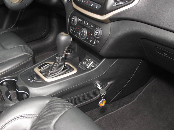 Jeep Cherokee KL Aut./szekv. v�lt�z�r