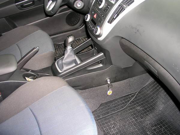 Kia Cee'd 5-6 seb., 2009 v�lt�z�r