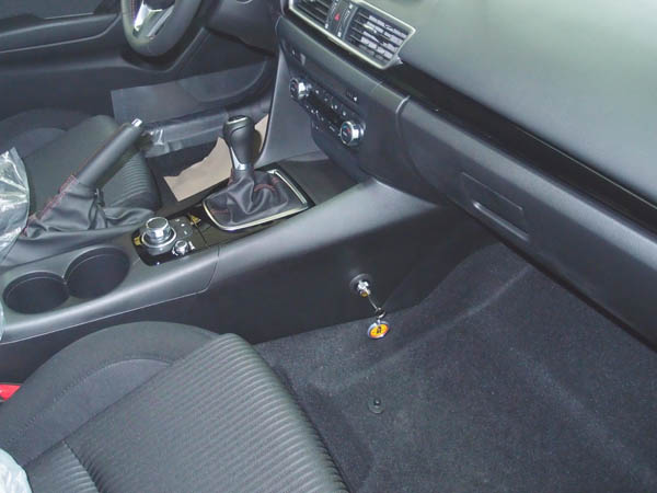 Mazda 3 III. 6 seb. 2013-t�l v�lt�z�r