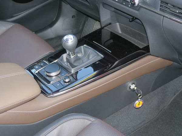 Mazda CX-30 6 seb., /DM/ v�lt�z�r