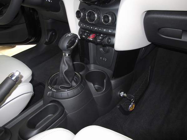 Mini Cooper 2014-t�l v�lt�z�r