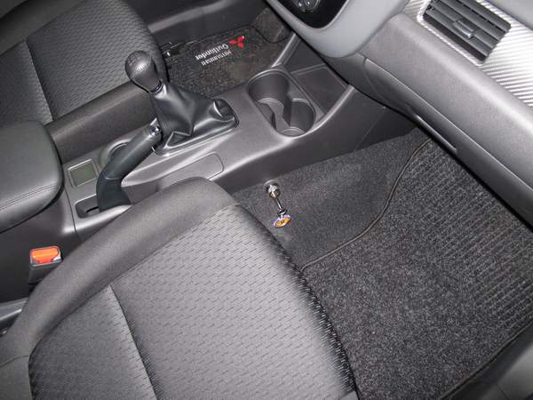 Mitsubishi Outlander III. v�lt�z�r