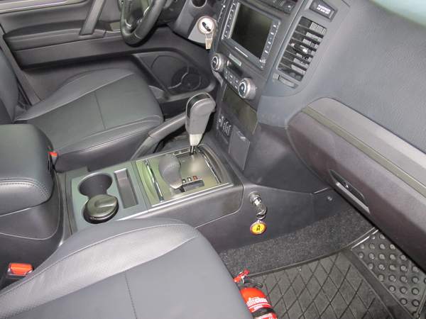 Pajero Aut./Szekv. 2009- v�lt�z�r