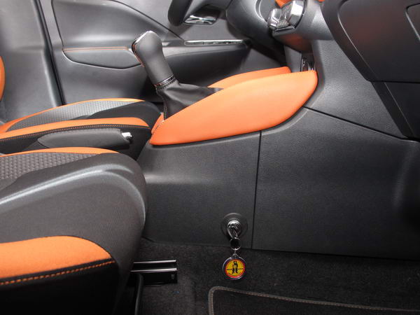 Nissan Micra K14, 5 seb. v�lt�z�r