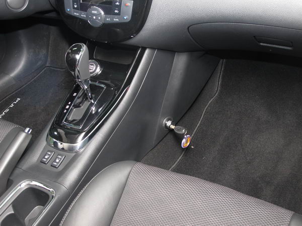 Nissan Pulsar Aut./CVT v�lt�z�r beszerel�s