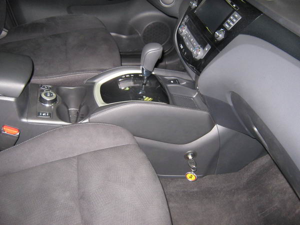 Nissan X-Trail Aut./CVT T32 2014- v�lt�z�r beszerel�s