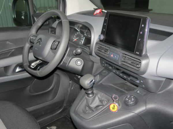 Opel Combo E, 5 seb., R-h�tul v�lt�z�r