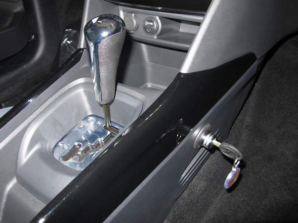 Peugeot 2008 Aut./TT. v�lt�z�r beszerel�s