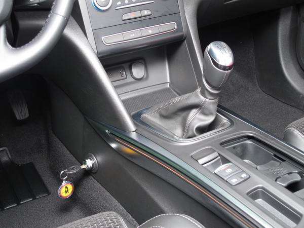 Renault Megane IV. 5 seb. v�lt�z�r