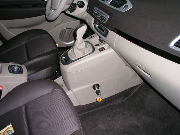 SCENIC III. Aut./TT. v�lt�z�r