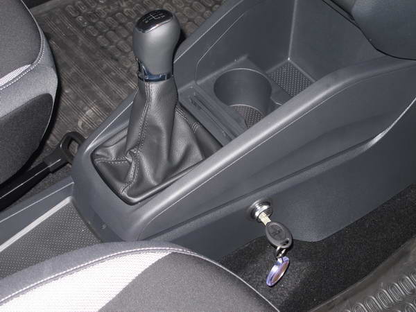 Skoda Fabia III. v�lt�z�r szerel�s