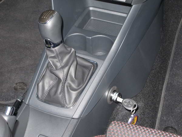 Skoda Rapid 6 seb. v�lt�z�r szerel�s