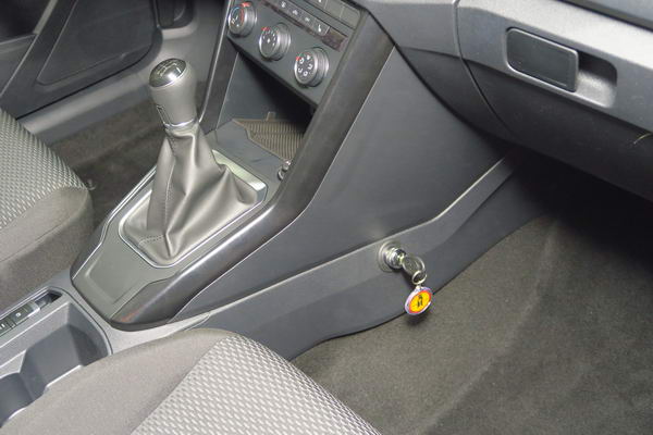 VW T-Roc 6 seb. 2017-t�l v�lt�z�r beszerel�s